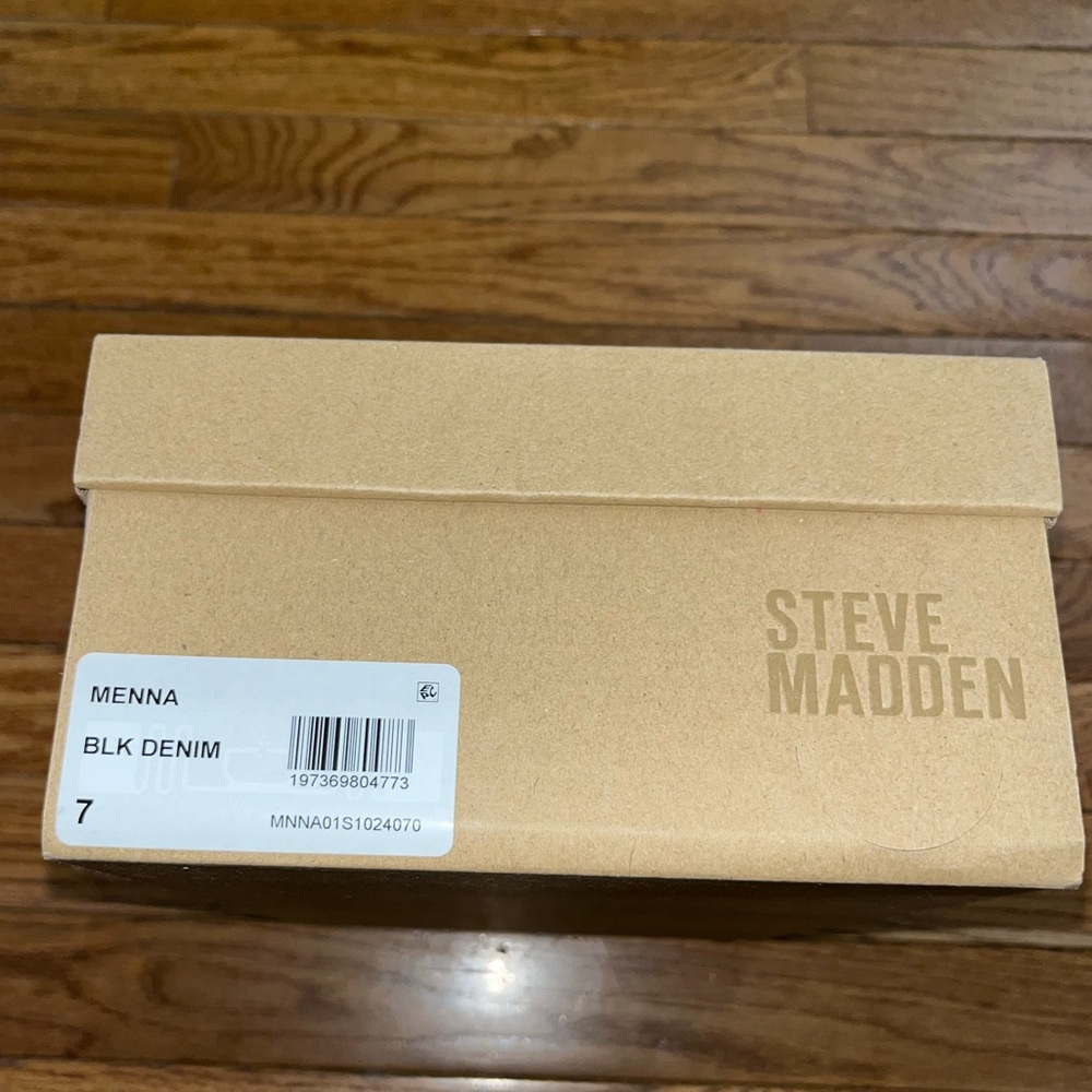Steve Madden Menna Double Buckle Denim Sandals Black Denim Women’s Size 7 - Picture 13 of 14